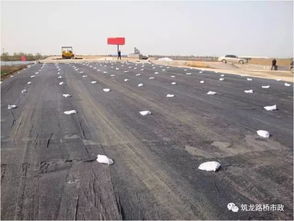 公路工程路面施工管理,搞質(zhì)量當然要從細節(jié)抓起嘛